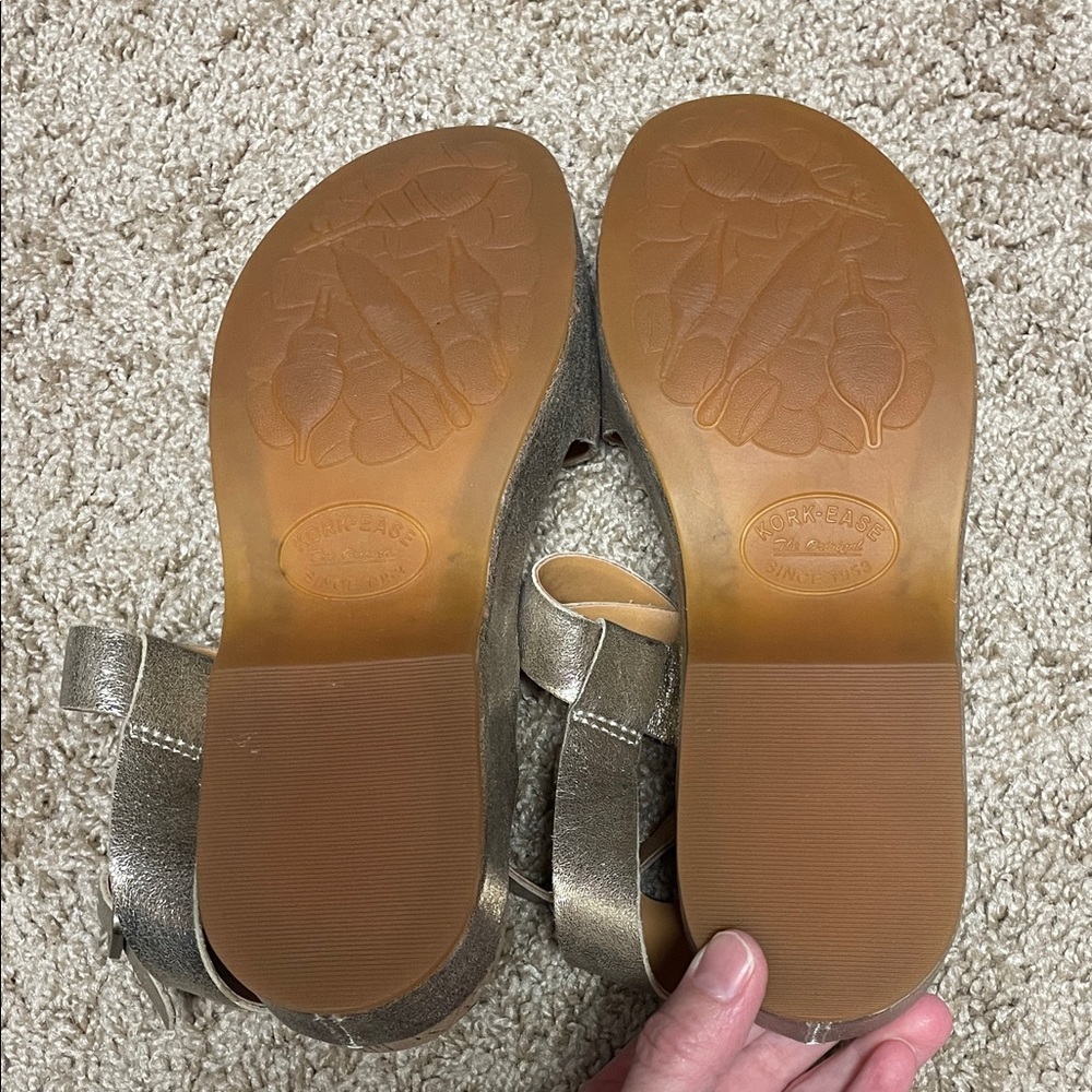 NEW Kork-Ease Metallic Gold Sandals Size 6 - Picture 5 of 6